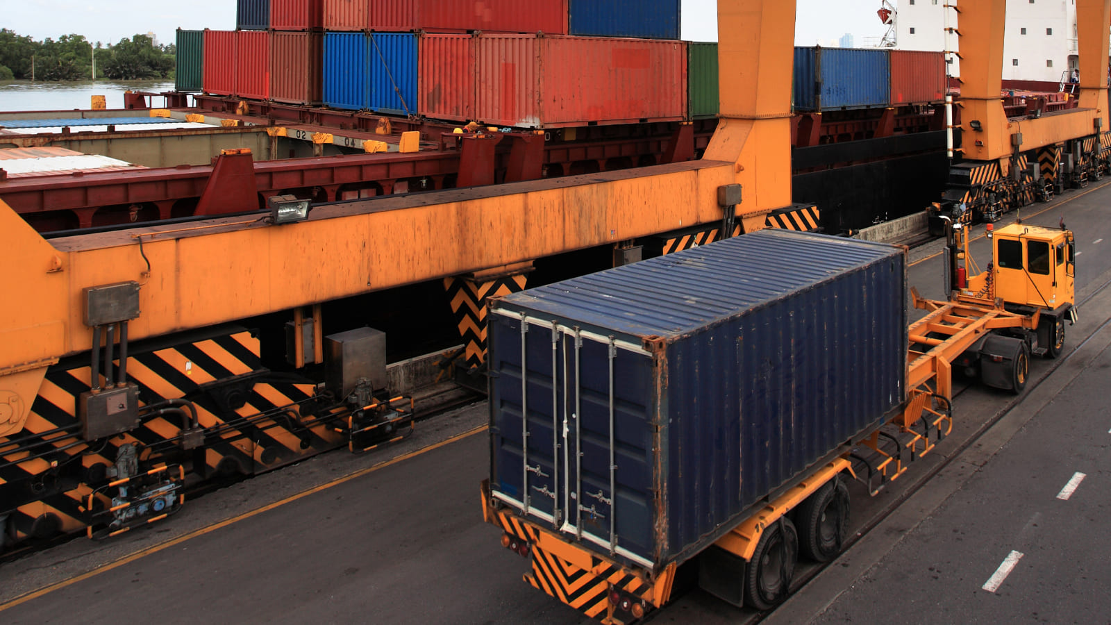 Dịch vụ thủ tục hải quan ở cảng Sao Mai Bến Đình